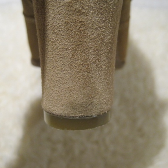 Donald J. Pliner Hannah Suede Ankle Booties - Picture 6 of 6